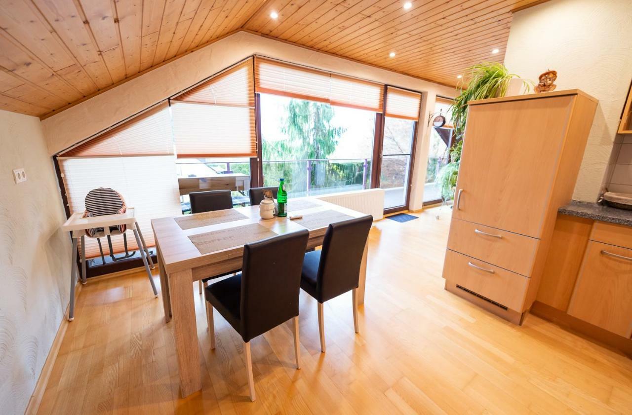 Ferienwohnung Virginija Ditscheid Ngoại thất bức ảnh
