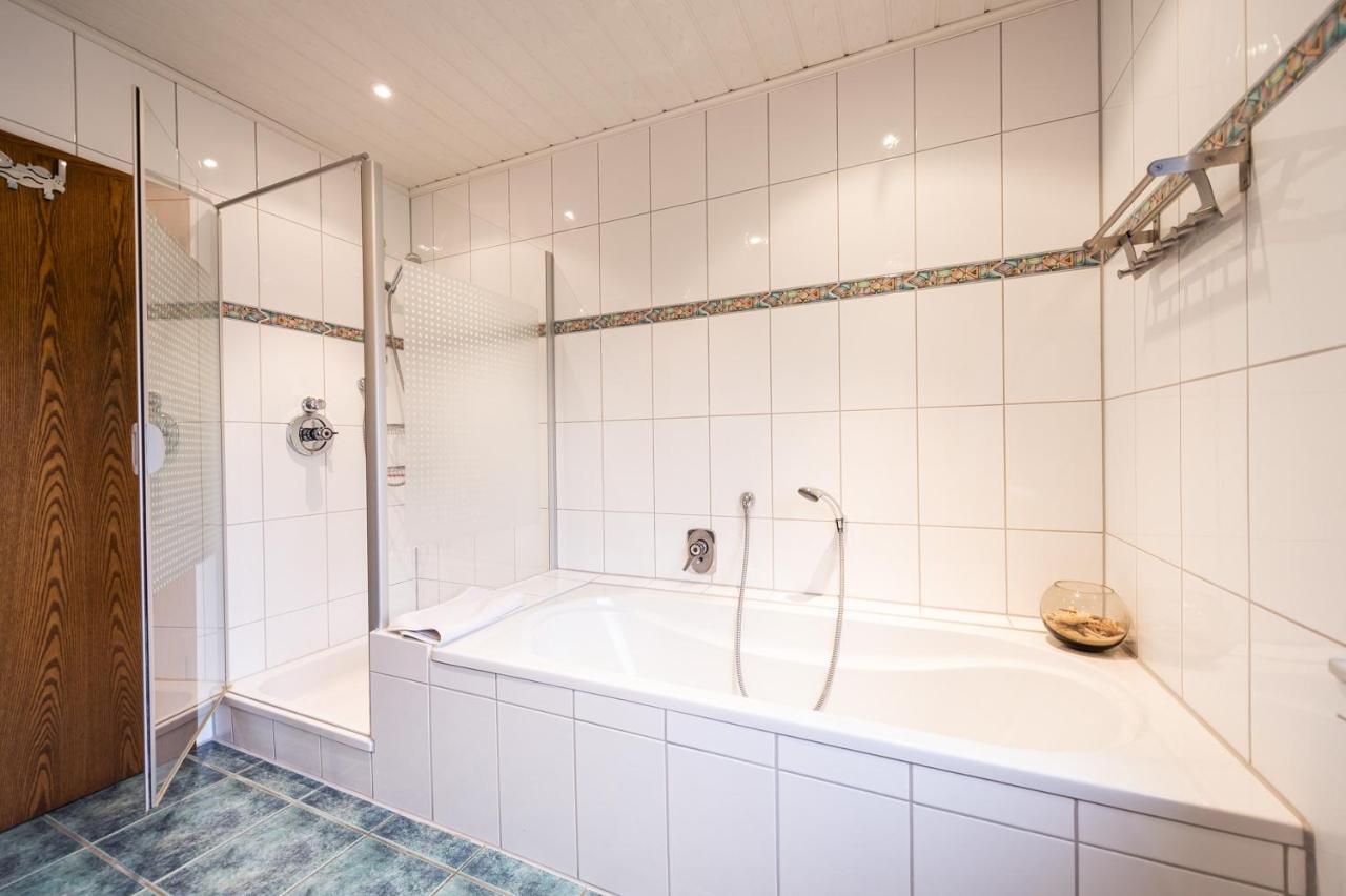Ferienwohnung Virginija Ditscheid Ngoại thất bức ảnh