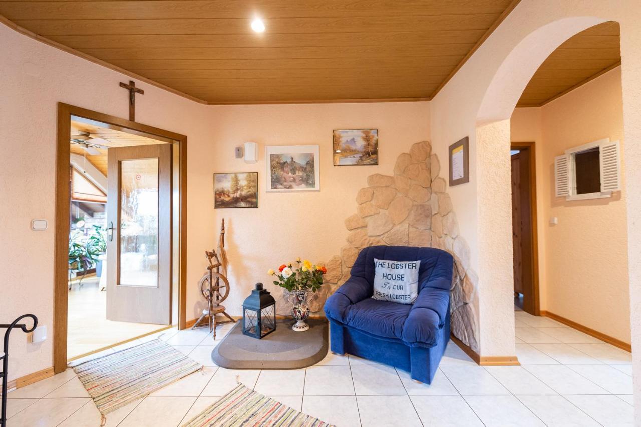 Ferienwohnung Virginija Ditscheid Ngoại thất bức ảnh